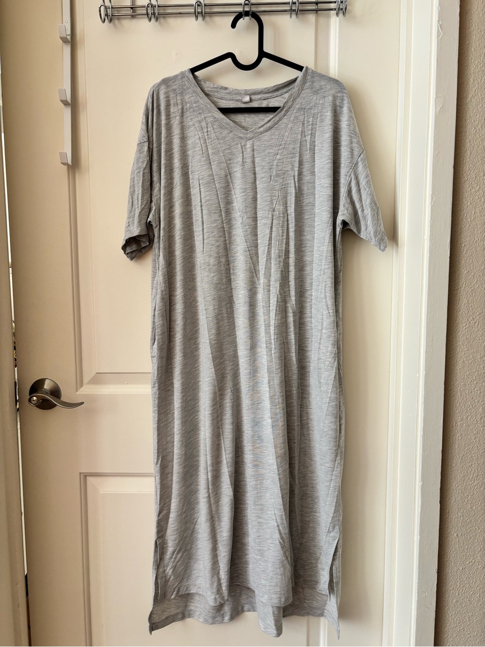 Uniqlo Airism T-shirt Dress in Heather Gray